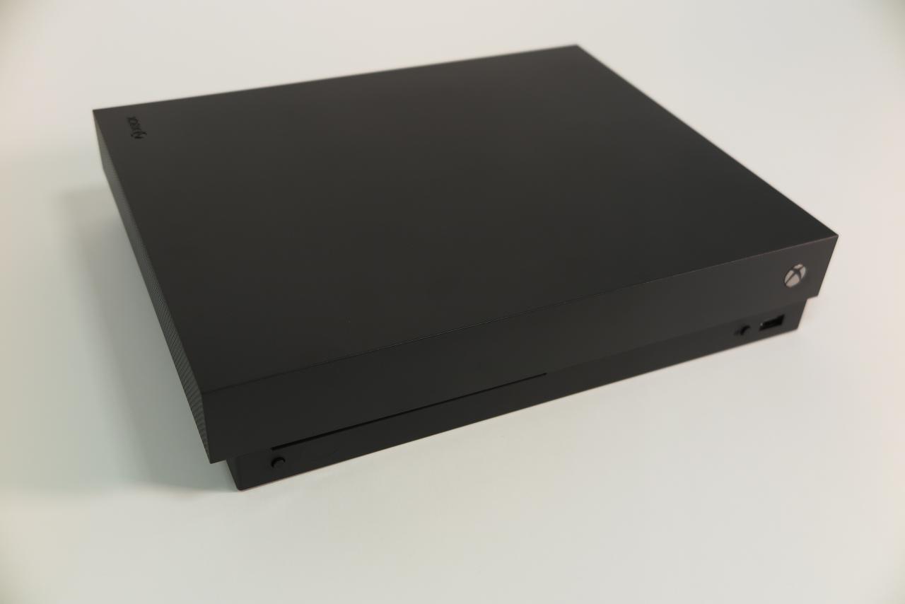 [03/11/2017] Xbox One X (10)