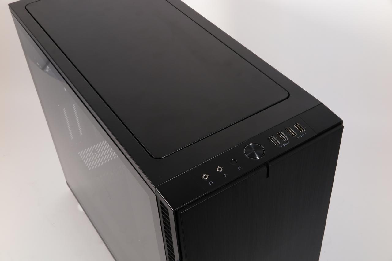 [19/12/2017] Fractal Design Define R6 Black TG (zzgl. Flex VRC-25 GPU Riser Kit) (8)