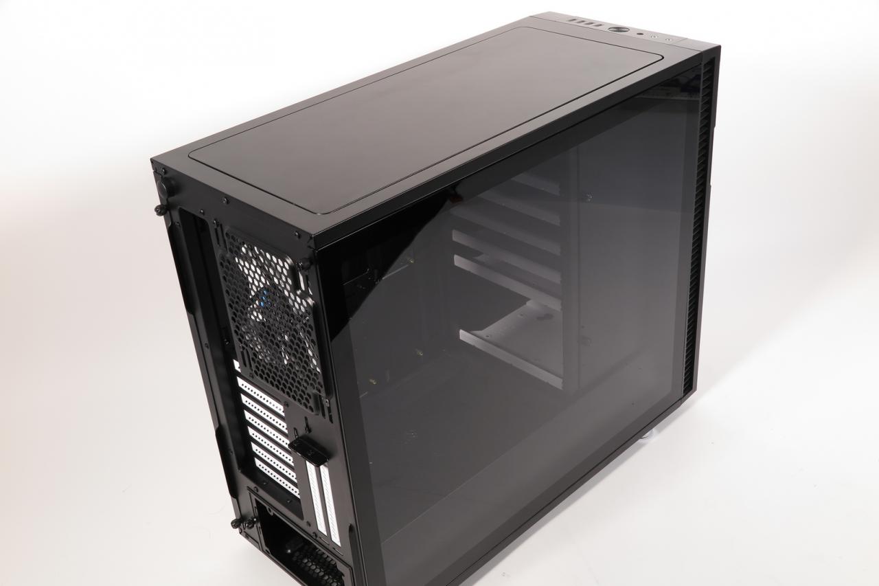 [19/12/2017] Fractal Design Define R6 Black TG (zzgl. Flex VRC-25 GPU Riser Kit) (10)