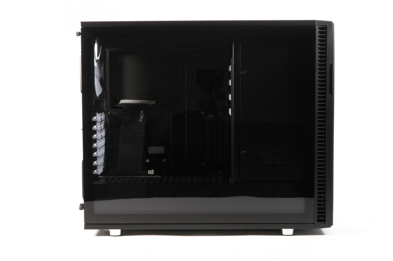 [19/12/2017] Fractal Design Define R6 Black TG (zzgl. Flex VRC-25 GPU Riser Kit) (15)