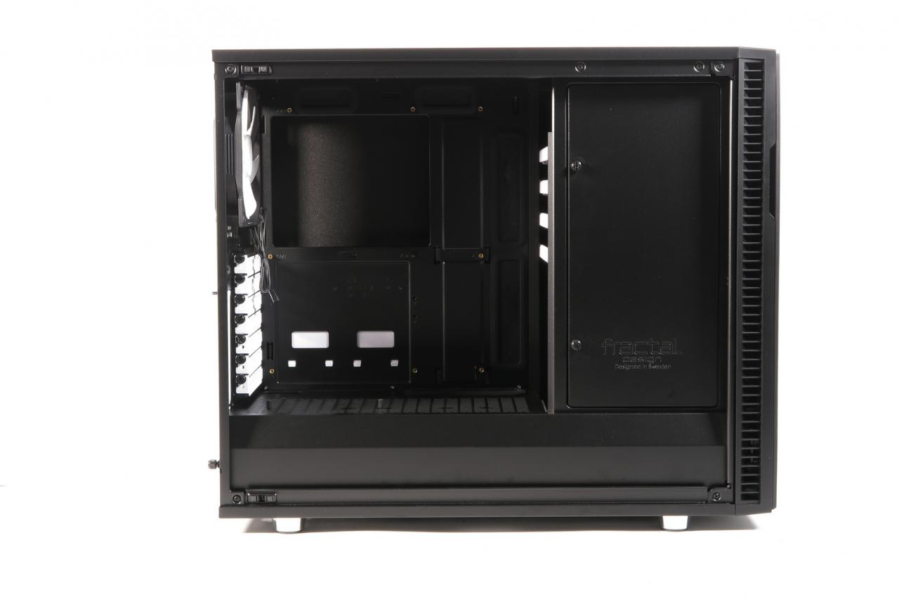 [19/12/2017] Fractal Design Define R6 Black TG (zzgl. Flex VRC-25 GPU Riser Kit) (16)