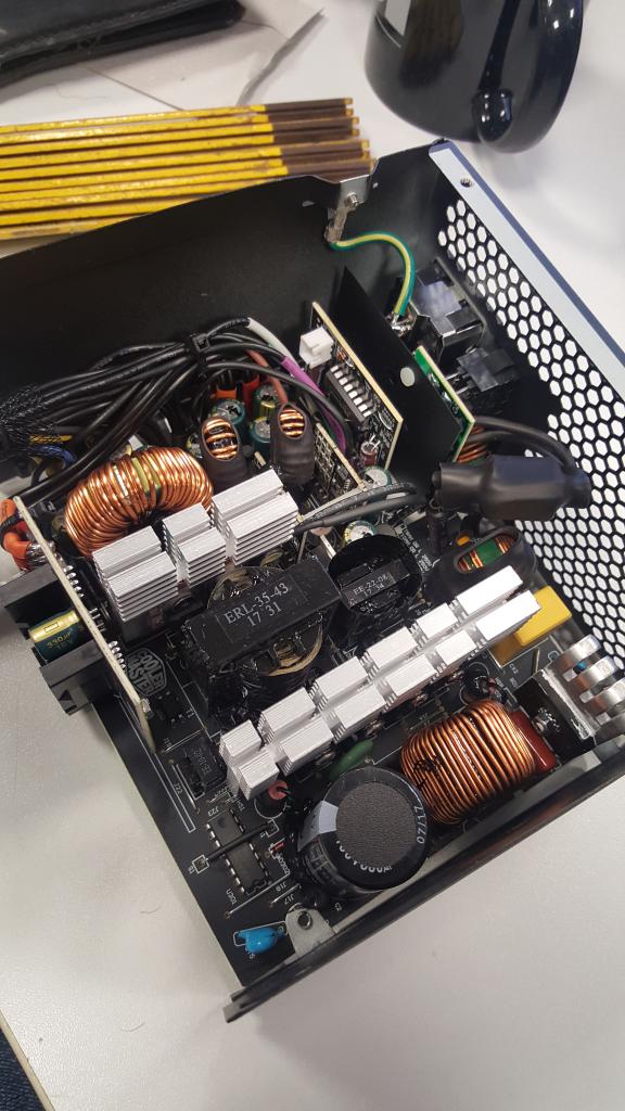[21/12/2017] Das Cooler Master Masterwatt 550W: Kleiner Einblick