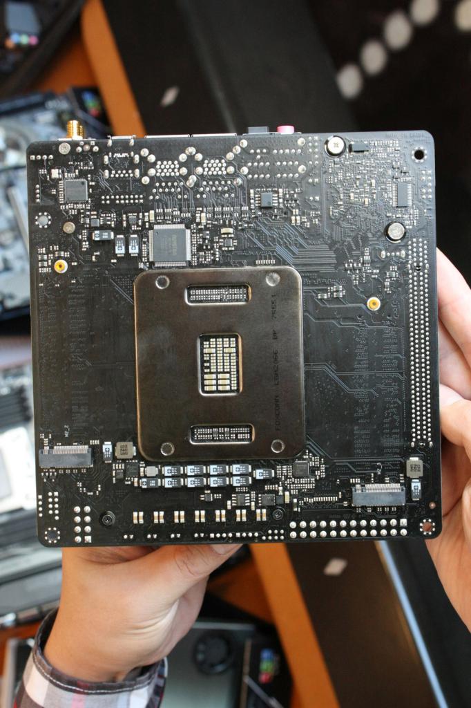 [12/01/2018] Asrock X299E ITXac 02