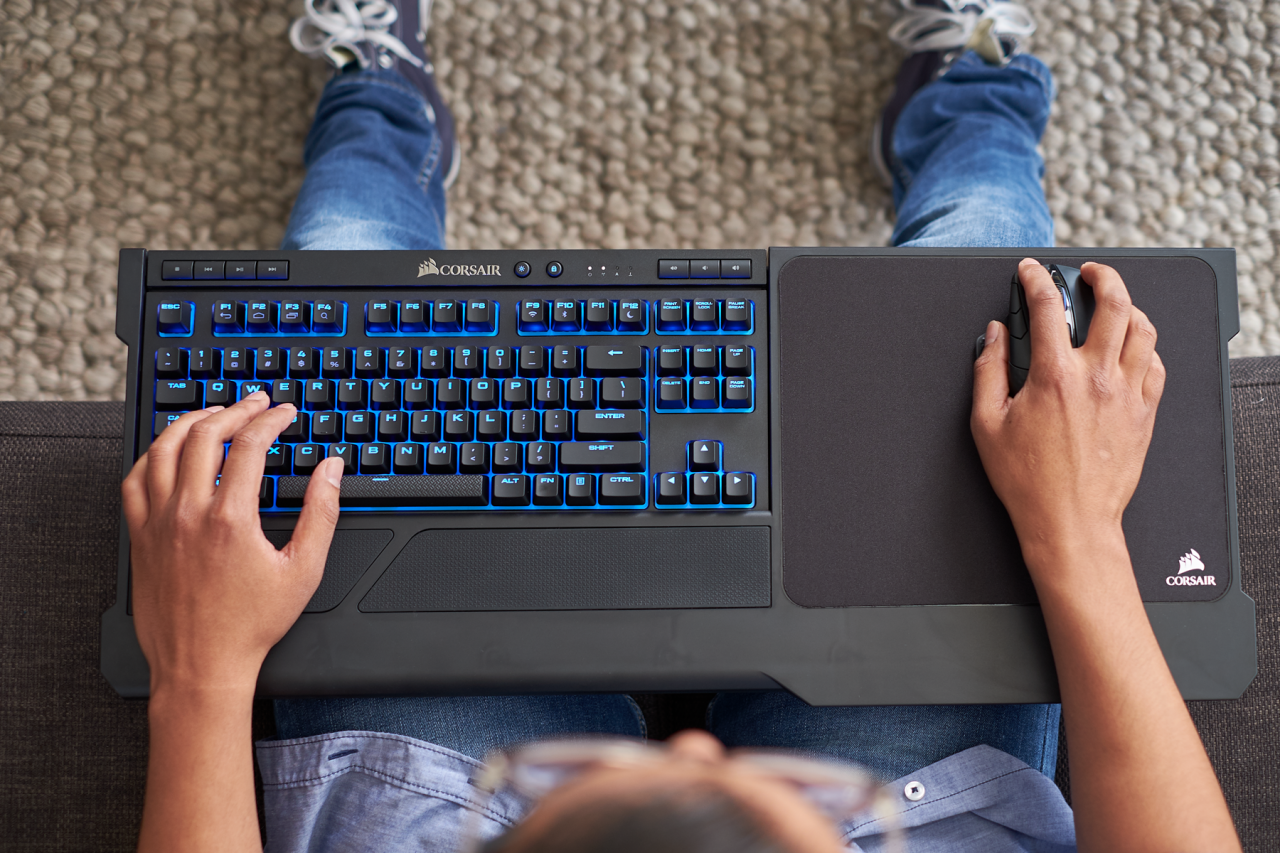 [09/01/2018] Corsair K63 Lapboard 1 (2)
