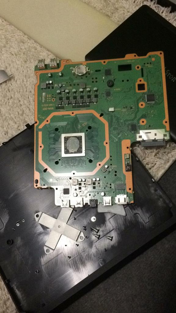 [19/01/2018] Playstation 4 Pro: Silent-Mod von ARCdefender