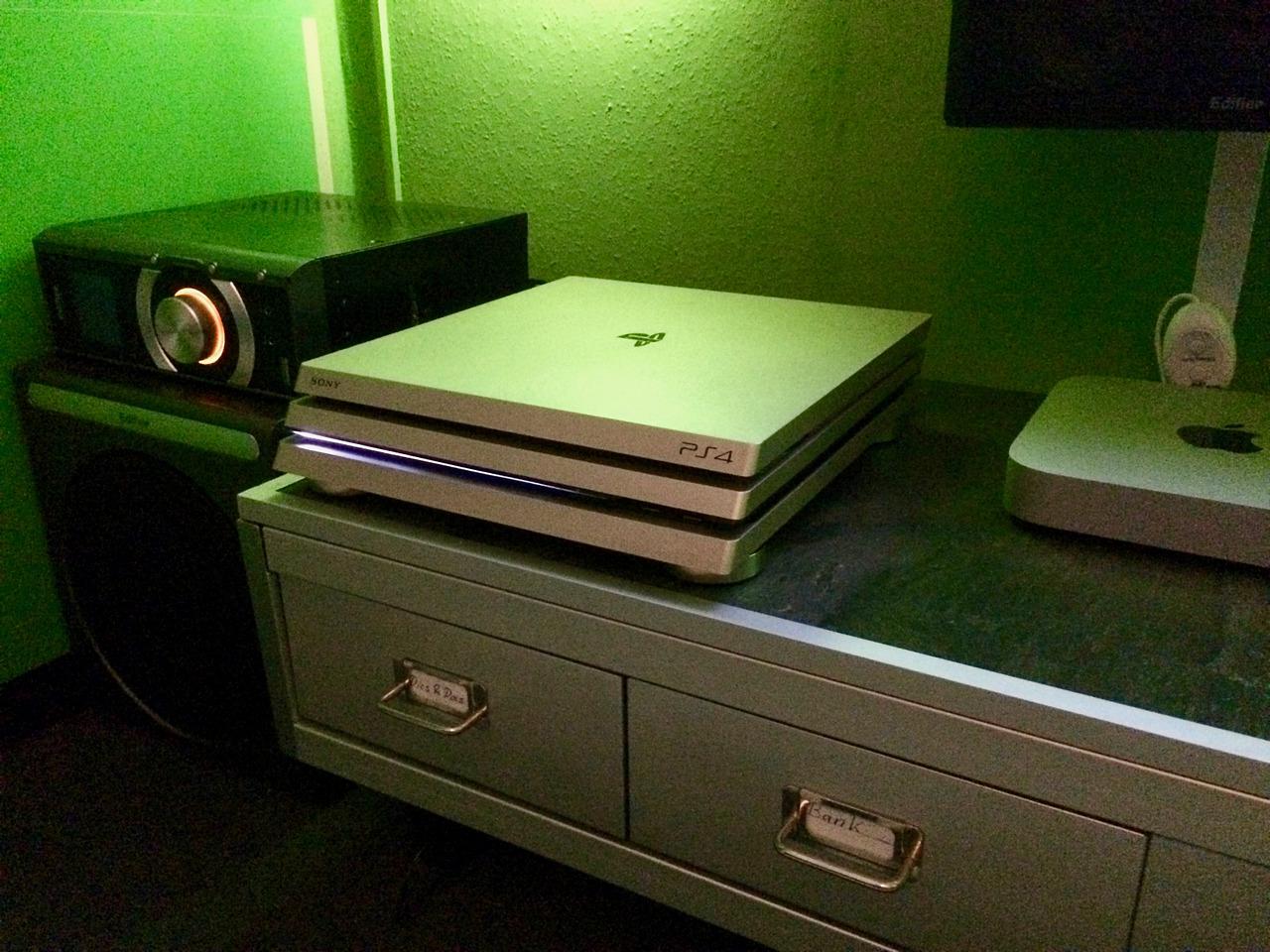 [19/01/2018] Playstation 4 Pro: Silent-Mod von ARCdefender