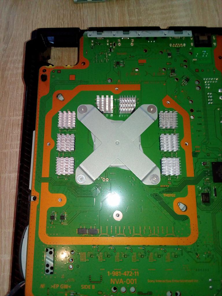 [19/01/2018] Playstation 4 Pro: Silent-Mod von snapstar123