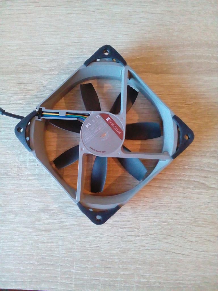 [19/01/2018] Playstation 4 Pro: Silent-Mod von snapstar123
