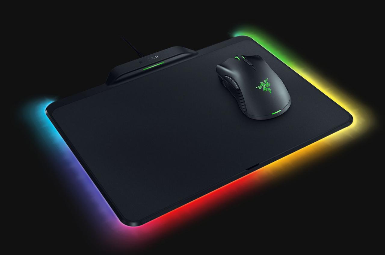 [11/01/2018] Razer Mamba und Firefly Hyperflux: Razers drahtlose Maus mit bunt beleuchtetem Induktionslade-Pad im Test (29)