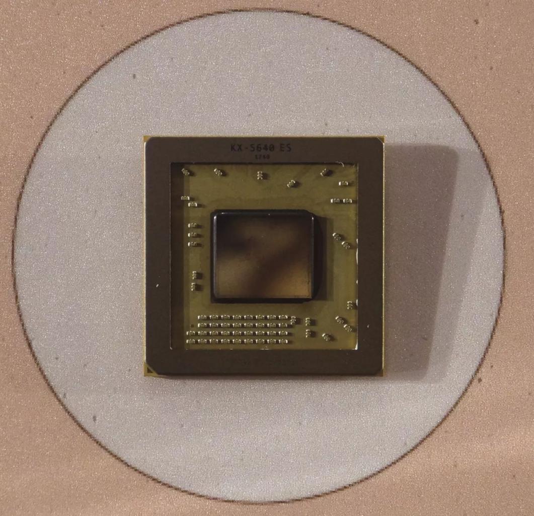 [03/01/2018] Engineering Sample eines Via KX 5640