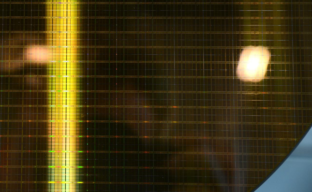 [27/02/2018] Micron: Massenproduktion von GDDR6-Chips mit bis zu 14 Gbps begonnen (4)