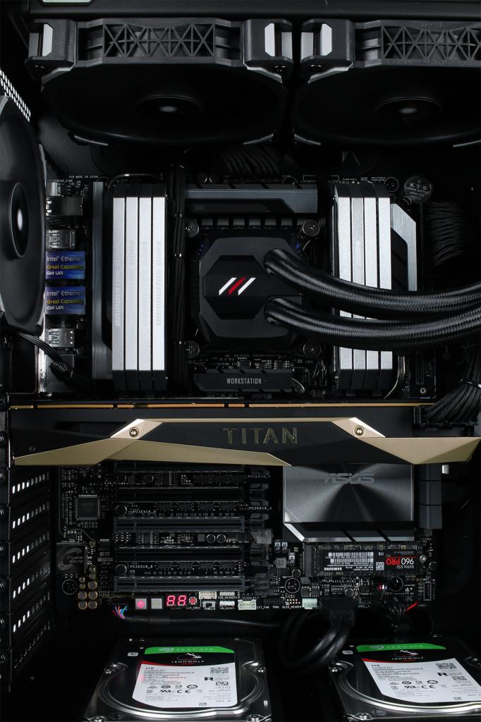 [16/02/2018] Mifcom Blackbox Pro mit i9-7900X und Titan V im Test: Wie schlägt sich die 3.100-Euro-Grafikkarte? (14)