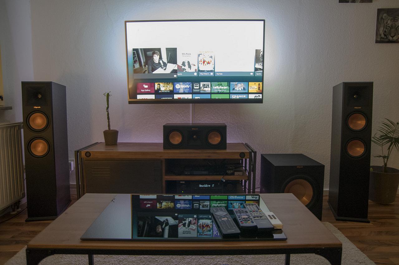 [10/02/2018] Update Februar 2018: Heimkino von totovo