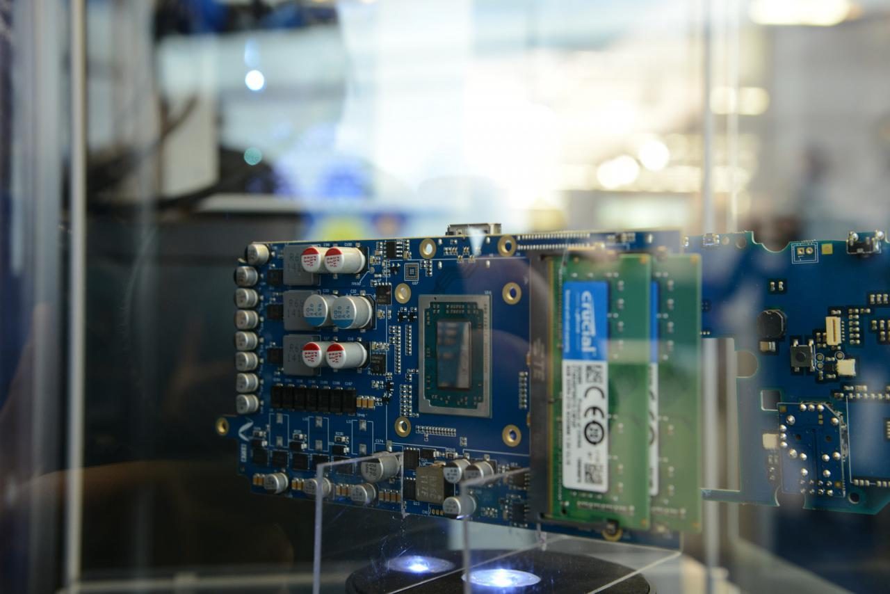 [27/02/2018] Embedded World 2018: Smach Z am AMD-Stand ausgestellt (2)