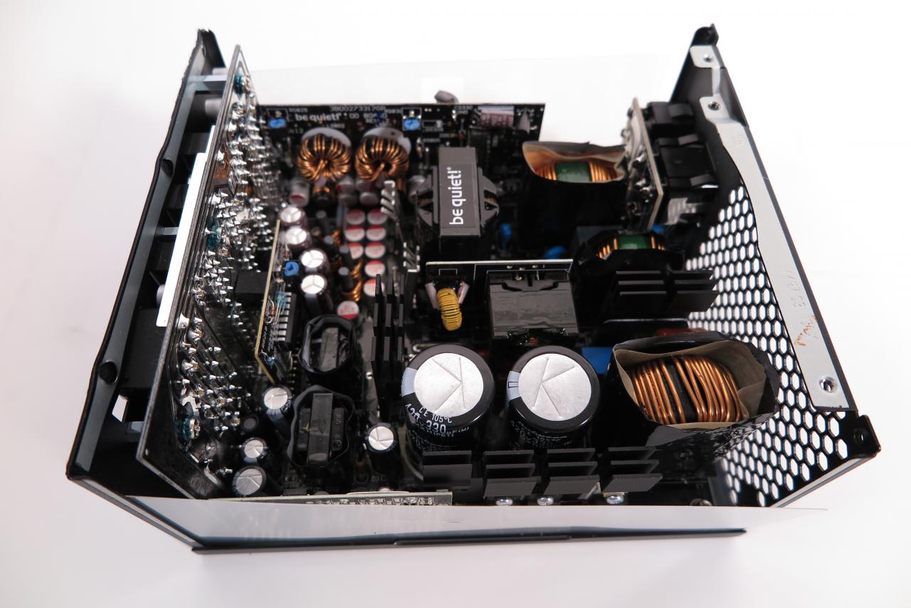 [02/02/2018] Be Quietz Straight Power 11 750 Watt: Blick ins Innere
