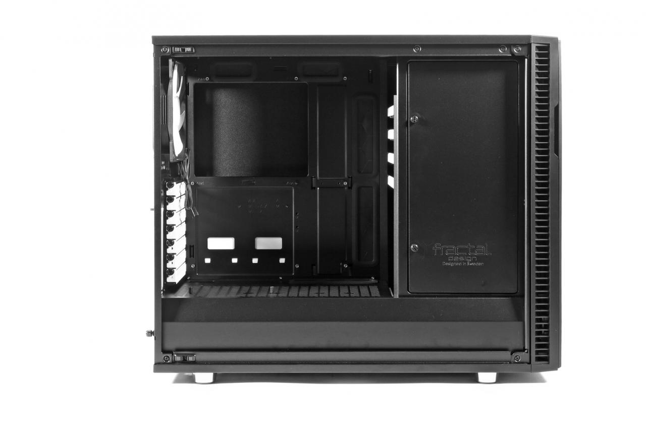 [06/03/2018] Fractal Design Define R6 Tempered Glass Edition: Innenraum (Volumen: 58,8 Liter)