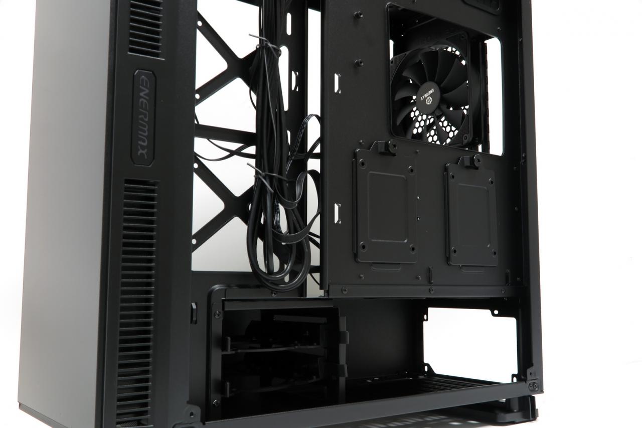 [01/03/2018] Enermax Equilence: Leiser Midi-Tower mit Panoramablick getestet (17)