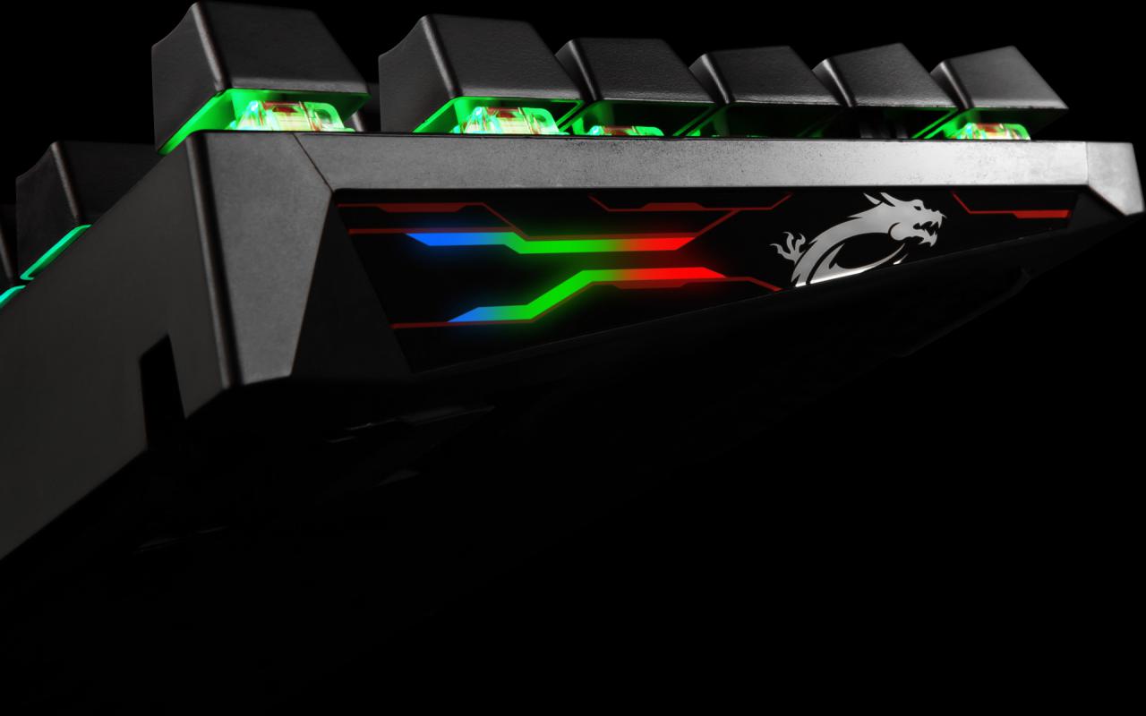 [01/03/2018] MSI Vigor K70 1 (1)