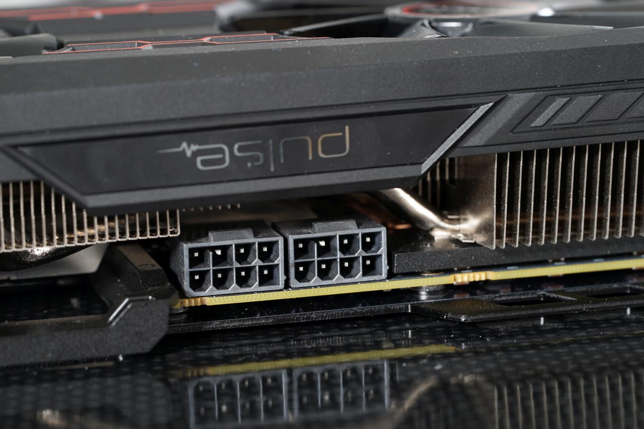 [09/03/2018] Sapphire Radeon RX Vega 56 Pulse mit Mini-PCB im PCGH-Testlabor (5)