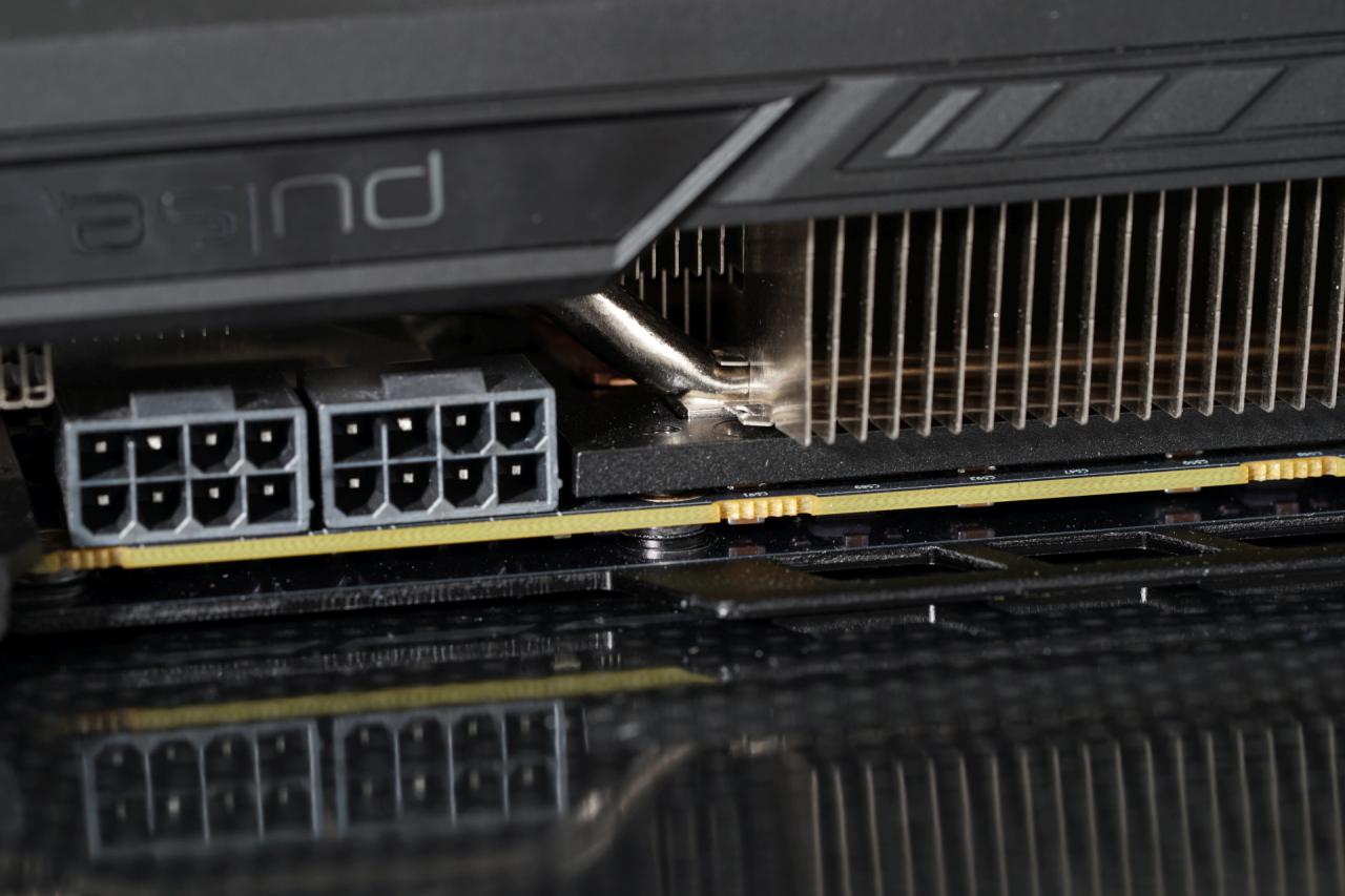 [09/03/2018] Sapphire Radeon RX Vega 56 Pulse mit Mini-PCB im PCGH-Testlabor (6)