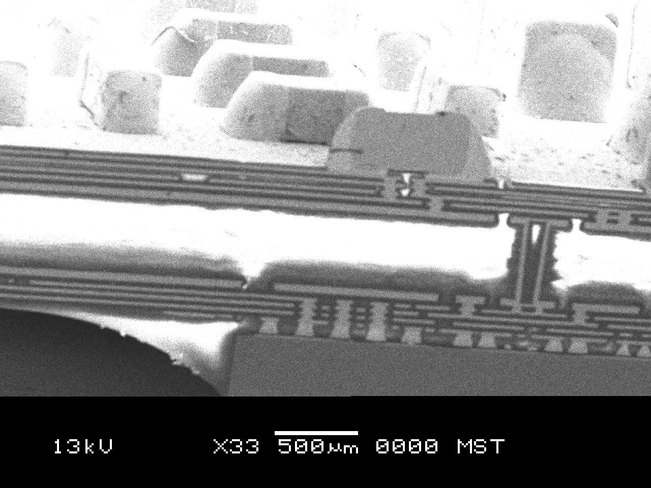 [26/03/2018] Intel Coffee Lake-S: der8auer zeigt Rasterelektronenmikroskopbilder eines Core i7-8700K (2)