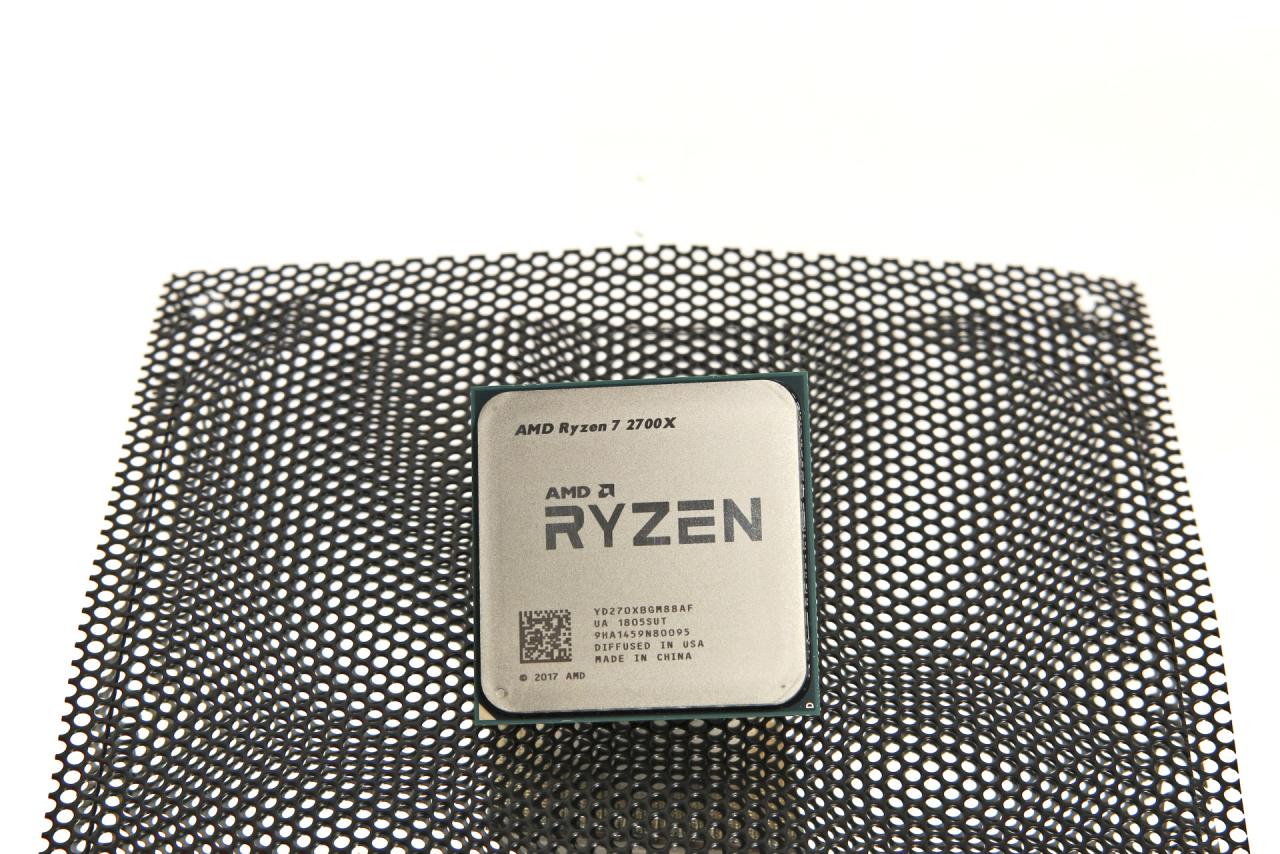 [13/04/2018] AMD Pinnacle Ridge: Offizielle Spezifikationen der Ryzen-2000-CPUs, Test-Kit-Unboxing und Vorbestellungen (13)