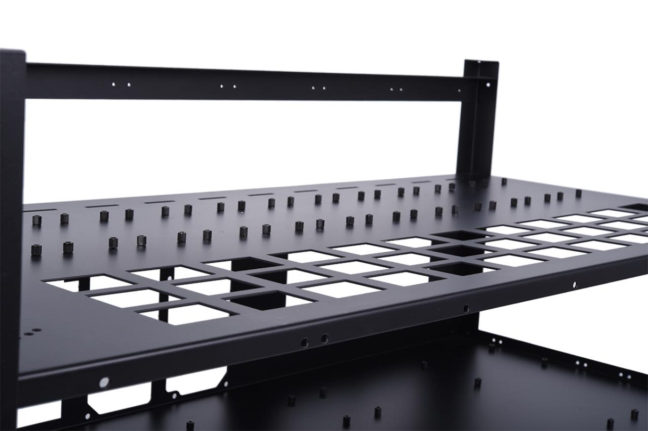 [06/04/2018] Alphacool Mining Rig 12: Offenes Gehäuse für zwei Mining-Systeme mit 12 GPUs (3)