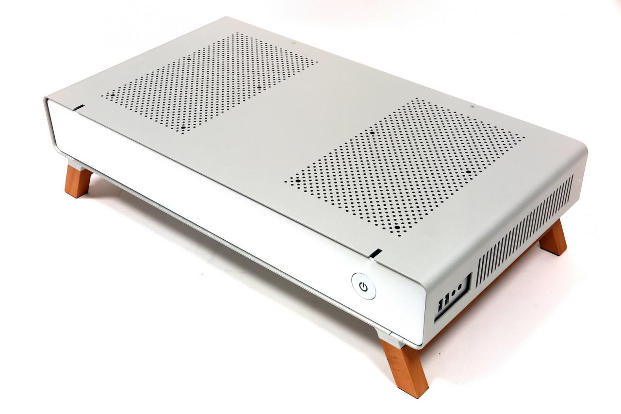 [16/04/2018] Cryorig Taku: Designer-Desktop-Gehäuse mit Holzfüßen im Praxistest (10)
