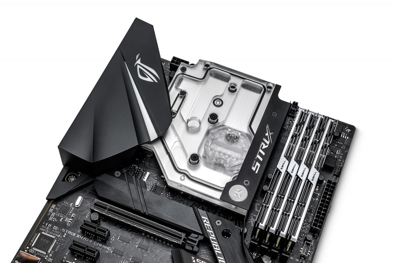 [24/04/2018] AMD Ryzen 2000: EKWB zeigt ersten X470-Monoblock für Pinnacle Ridge (5)