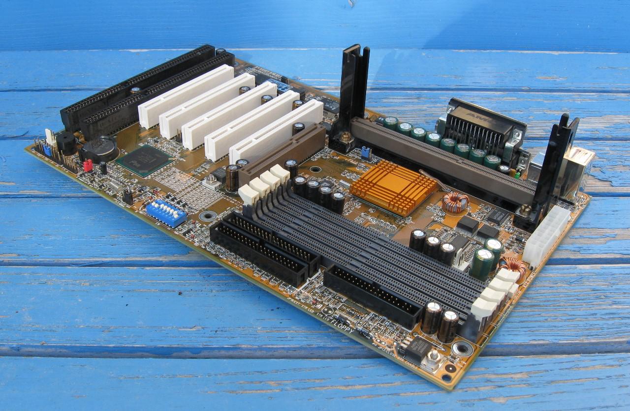 [25/05/2018] Update vom 27.05.2018: Gigabyte GA-6BXE von Poulton