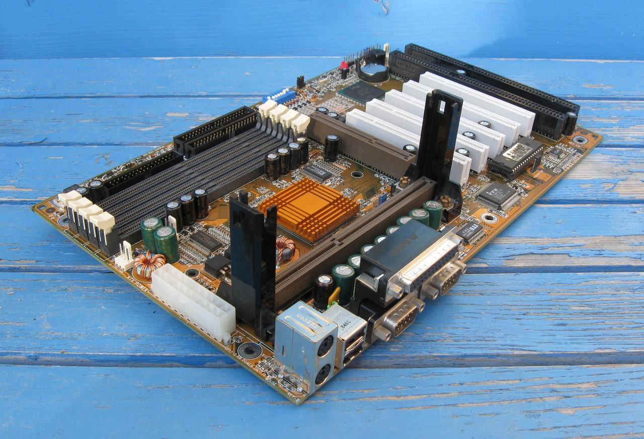 [25/05/2018] Update vom 27.05.2018: Gigabyte GA-6BXE von Poulton