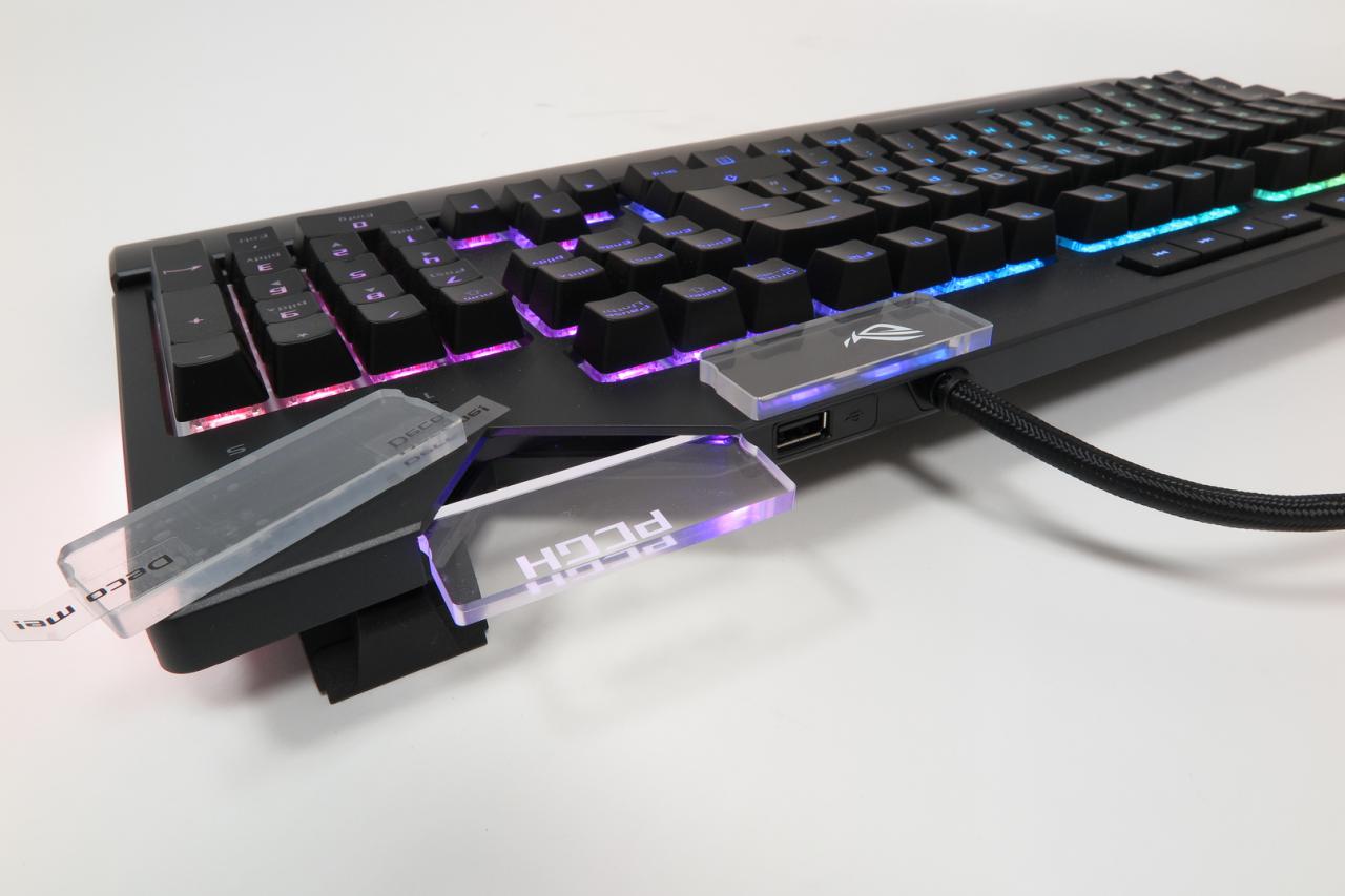 Asus ROG Strix Flare: Knallbunter Lichtspieler mit personalisierbarem Leucht-Logo im Test (10)