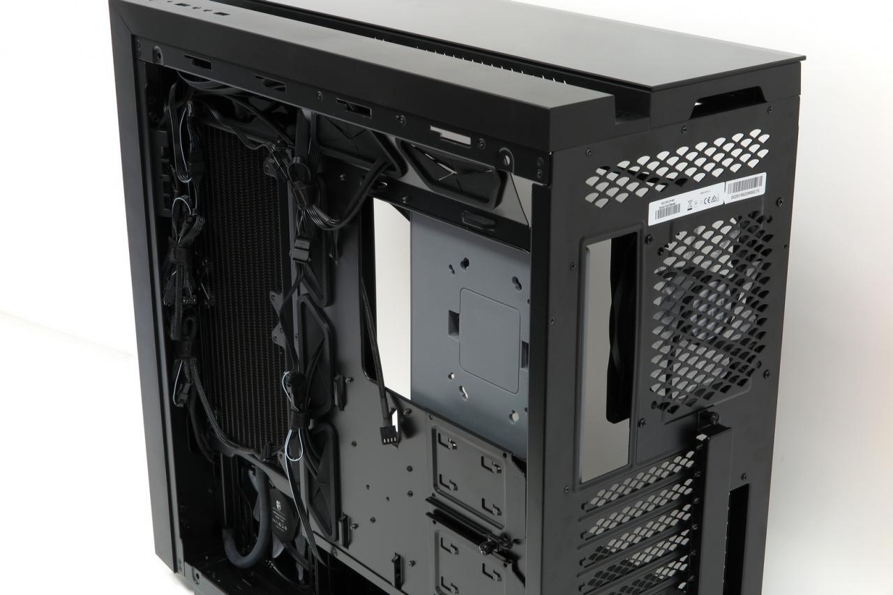 [29/05/2018] Deepcool New Ark 90: Big-Tower mit bunt beleuchteter Kompaktwasserkühlung im Test (19)