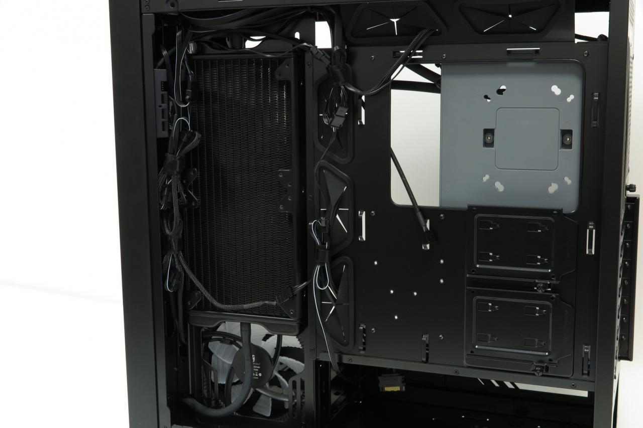 [29/05/2018] Deepcool New Ark 90: Big-Tower mit bunt beleuchteter Kompaktwasserkühlung im Test (20)
