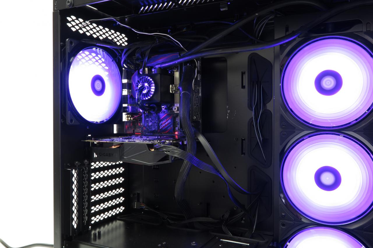 Deepcool New Ark 90: Big-Tower mit bunt beleuchteter Kompaktwasserkühlung im Test (24)