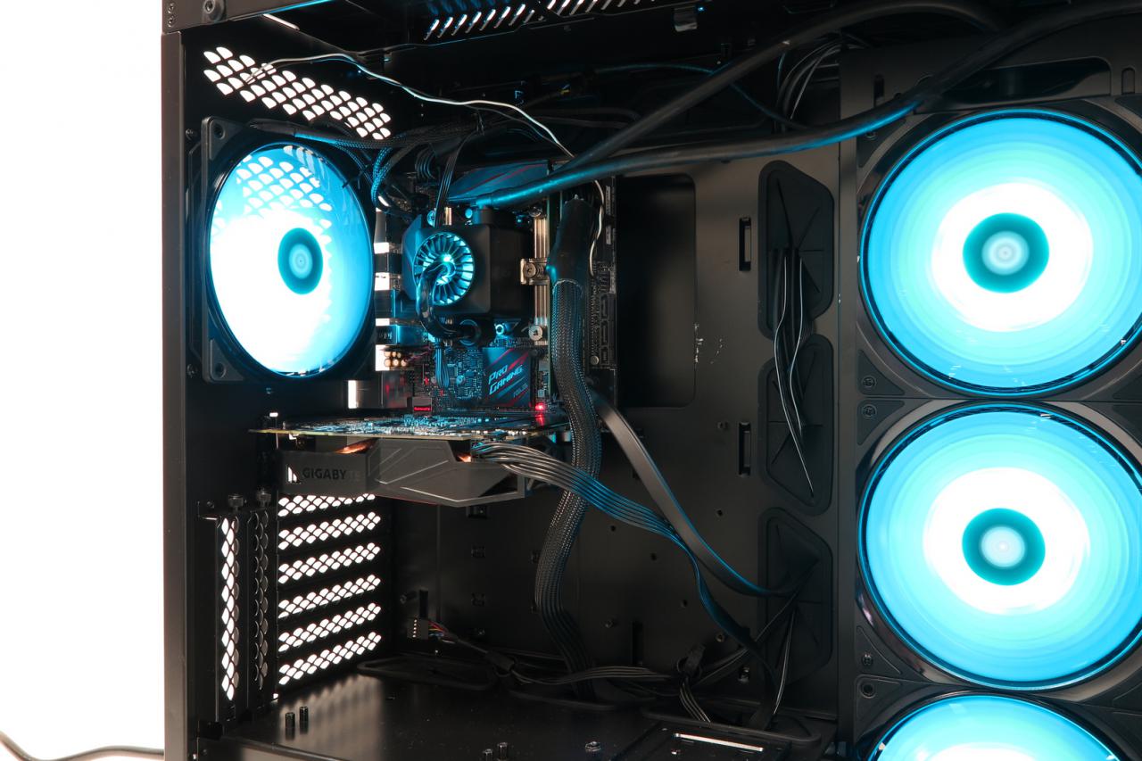 Deepcool New Ark 90: Big-Tower mit bunt beleuchteter Kompaktwasserkühlung im Test (27)