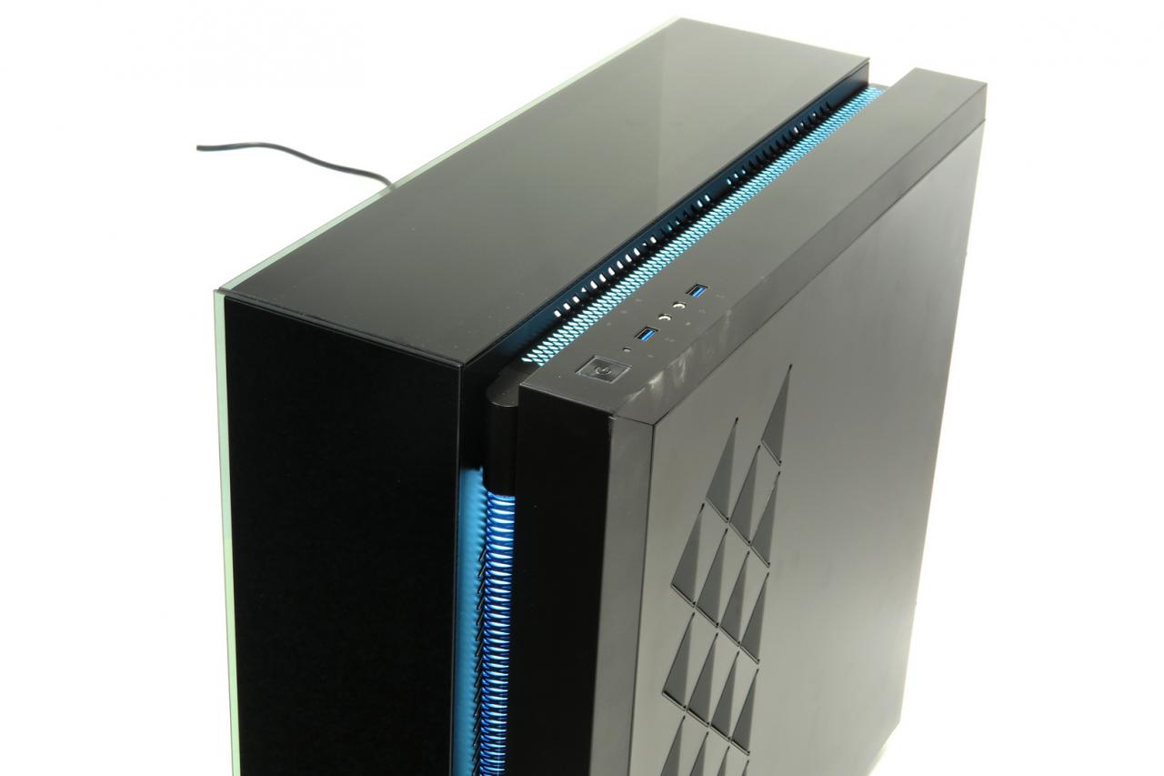 [29/05/2018] Deepcool New Ark 90: Big-Tower mit bunt beleuchteter Kompaktwasserkühlung im Test (29)