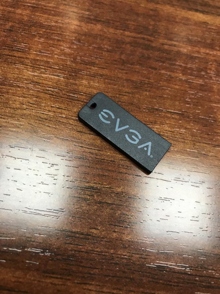 [18/05/2018] EVGA setzt bei neuen Mainboards auf Treiber-Sticks anstelle von DVDs (1)