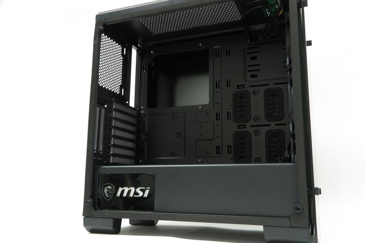 [02/05/2018] MSI Mag Pylon: MSIs Gehäusedebütant im ausführlichen Test (10)