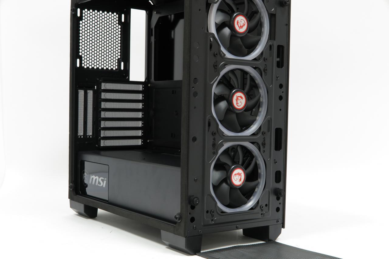 [02/05/2018] MSI Mag Pylon: MSIs gläserner Gehäusedebütant im Test (14)