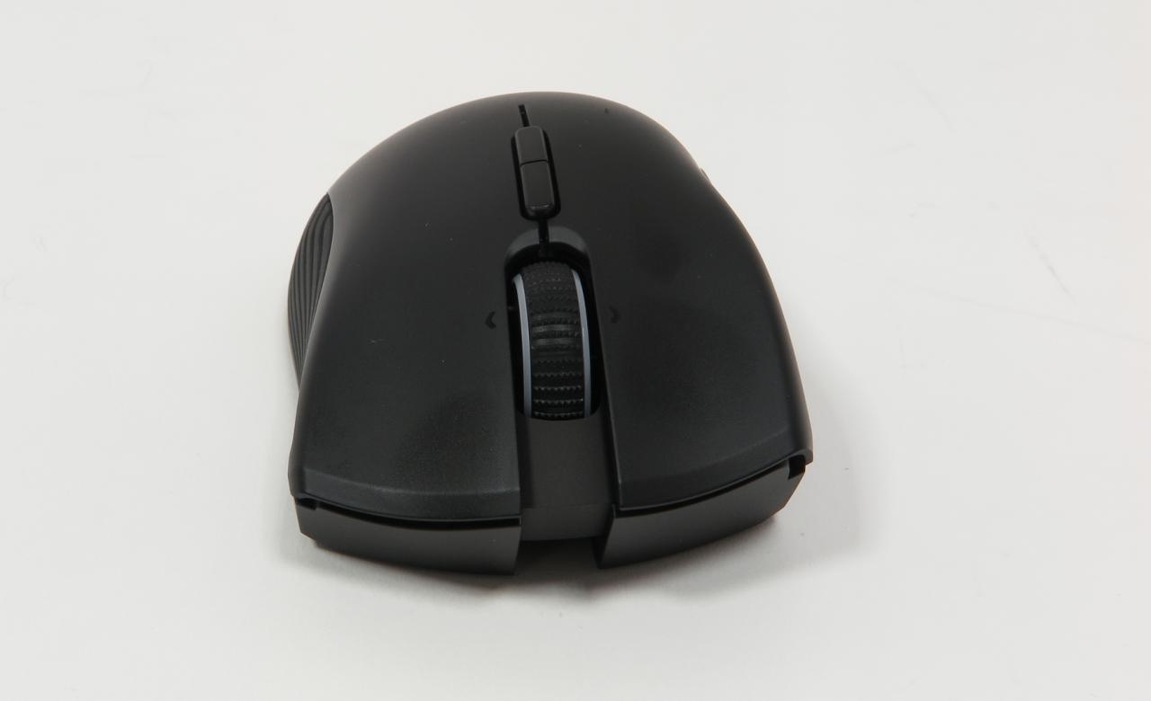 [24/05/2018] Razer Mamba und Firefly Hyperflux: Razers drahtlose Maus mit bunt beleuchtetem Induktionslade-Pad im Test (8)
