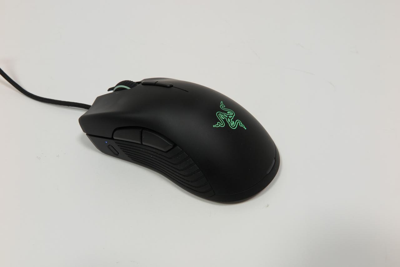 [24/05/2018] Razer Mamba und Firefly Hyperflux: Razers drahtlose Maus mit bunt beleuchtetem Induktionslade-Pad im Test (14)