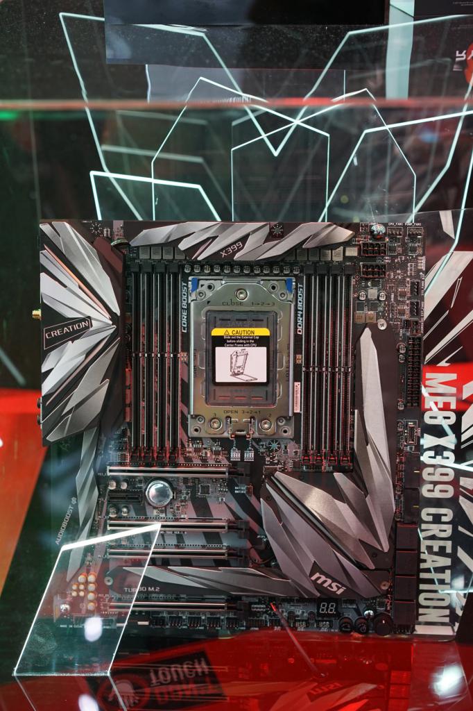 [07/06/2018] MSI MEG X399 Creation: 19 VRM-Phasen mit riesigem Kühlkörper (1)