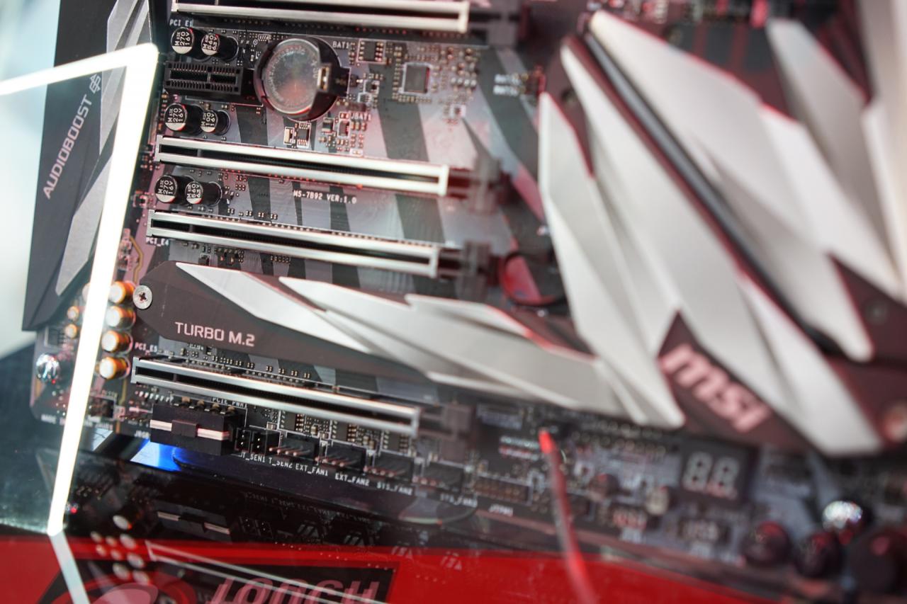 [07/06/2018] MSI MEG X399 Creation: 19 VRM-Phasen mit riesigem Kühlkörper (6)