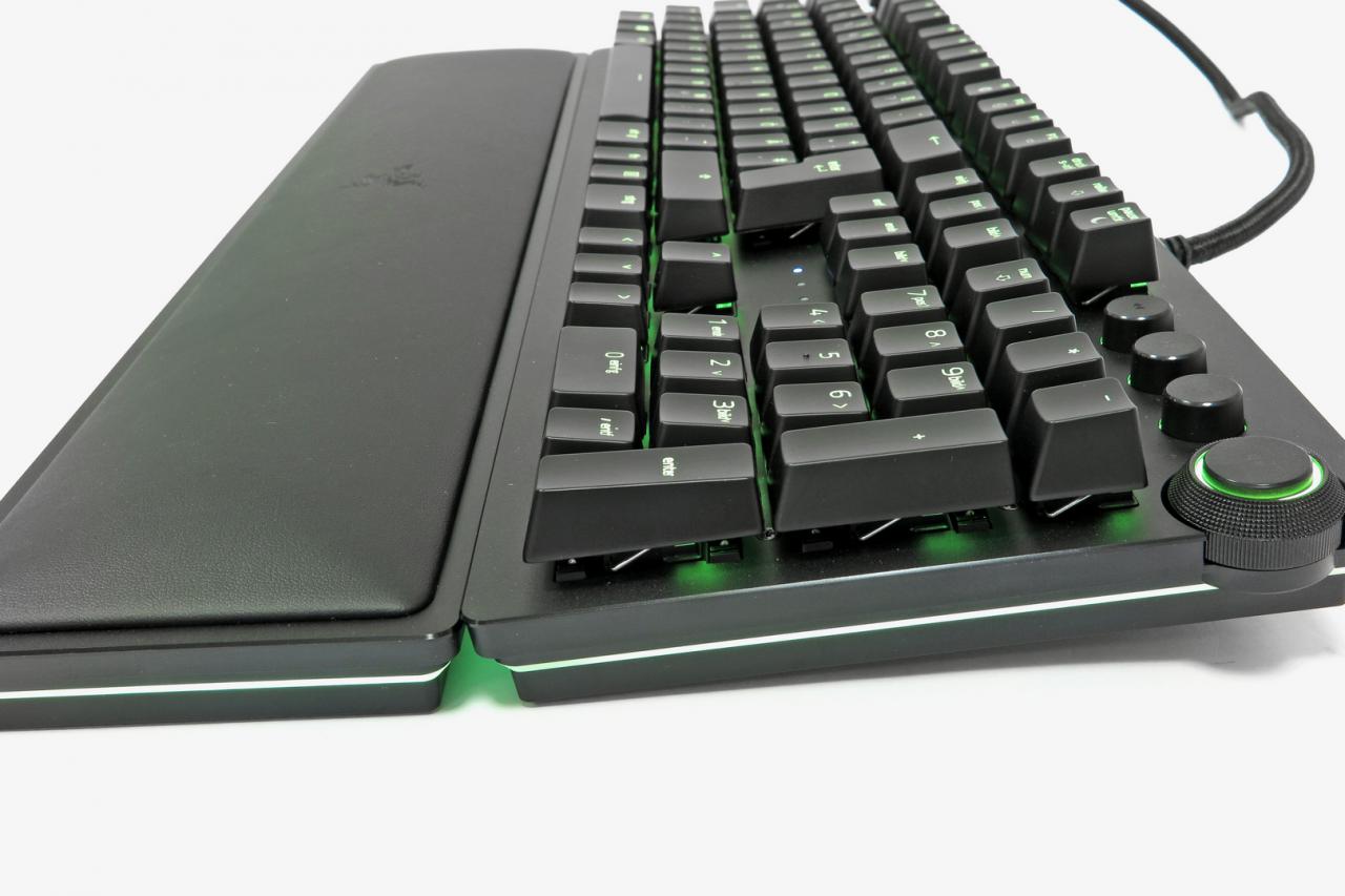 [27/06/2018] Razer Huntsman Elite: Razers neues Tastaturflaggschiff mit optisch-mechanischen Schaltern im Test&nbsp;(10)