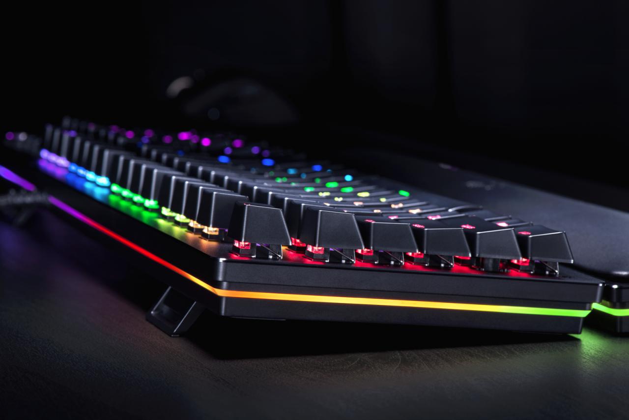 [27/06/2018] Razer Huntsman Elite: Razers neues Tastaturflaggschiff mit optisch-mechanischen Schaltern im Test&nbsp;(40)