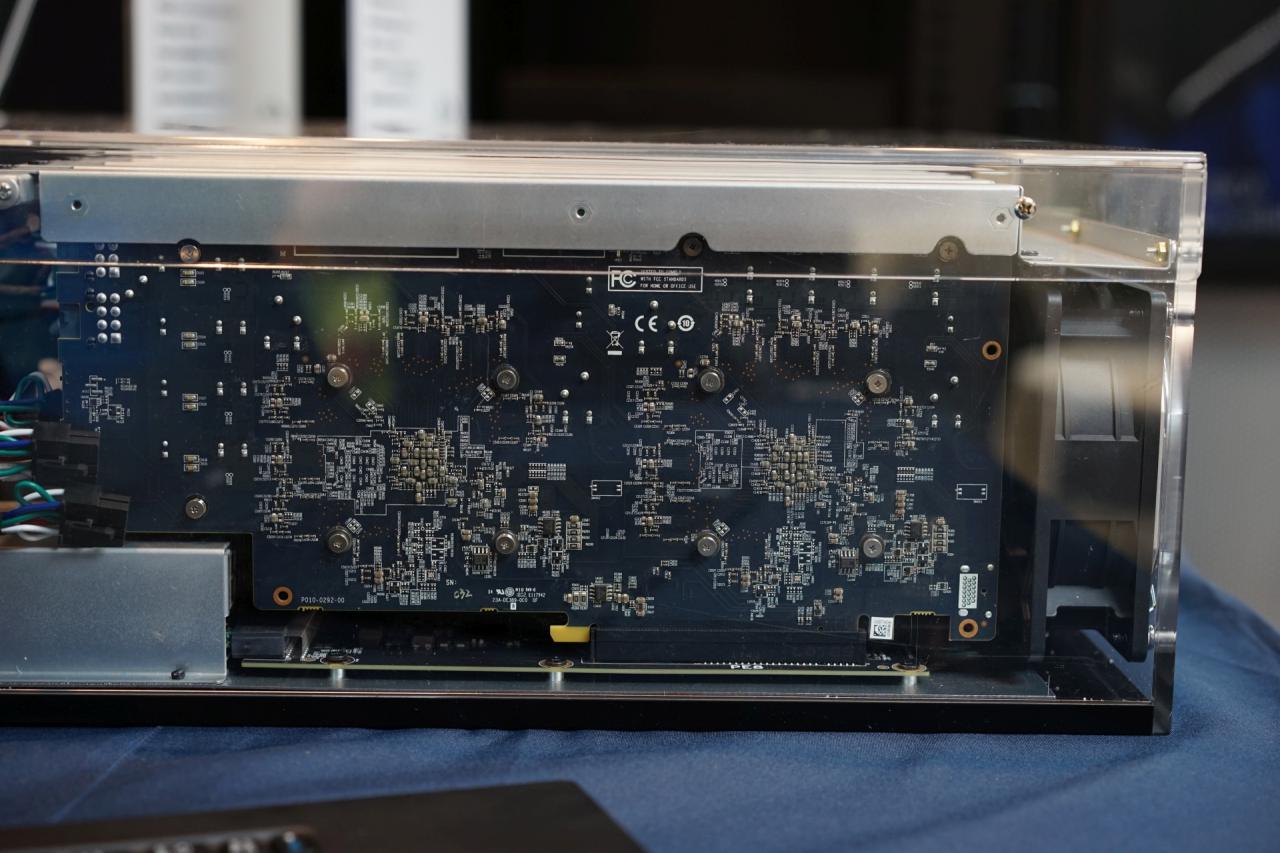 [07/06/2018] Computex-Kuriosität: Sapphire baut Dual-RX-470 für Miner (3)