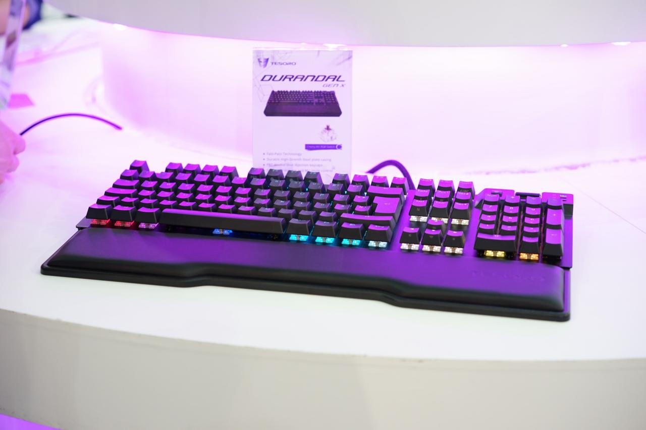 [18/06/2018] Tesoro Durandal Gen X: Schlichte Flaggschiff-Tastatur mit Cherry MX Speed Silver RGB (4)