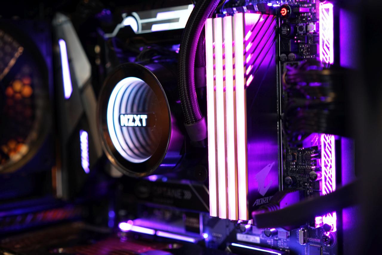 [09/07/2018] Gigabyte Aorus RGB DDR4-RAM: Samsung-B-Dies und Dummy-Module für die Optik (3)