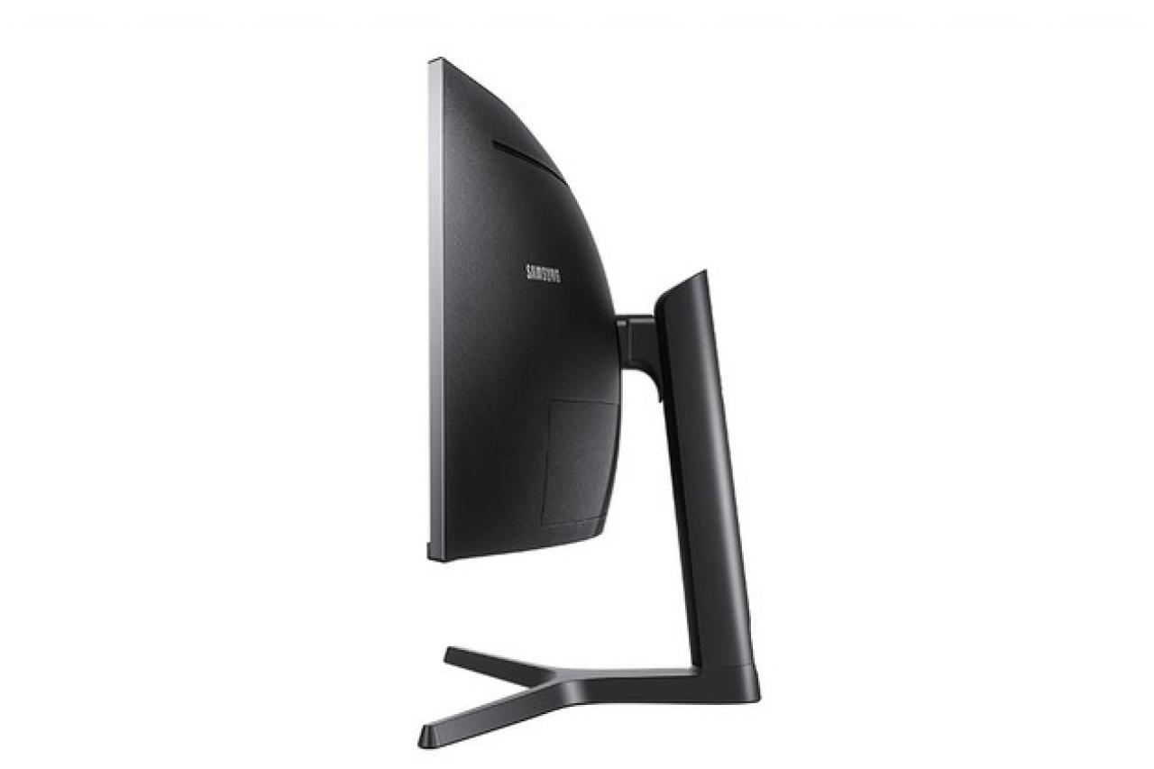 [07/07/2018] Samsung C43J89 (2)
